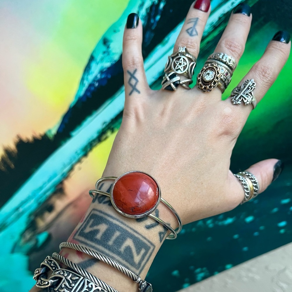 π΄ SALE ! red dot items are 2 for $25 . Bundle more than 3 and its $10 each π - Picture 10 of 12